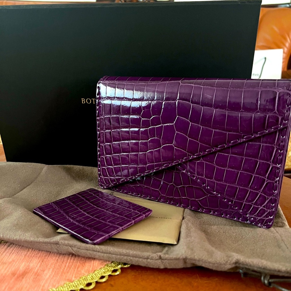 [Sold] Bottega Veneta Authentic Rare Purple Crocodile Clu